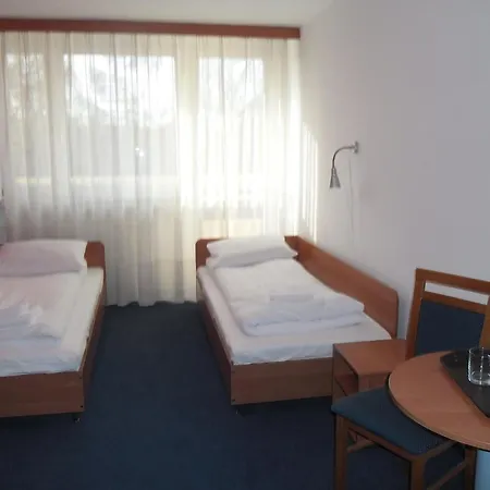 Θέρετρο Irss Osrodek Szkoleniowy *